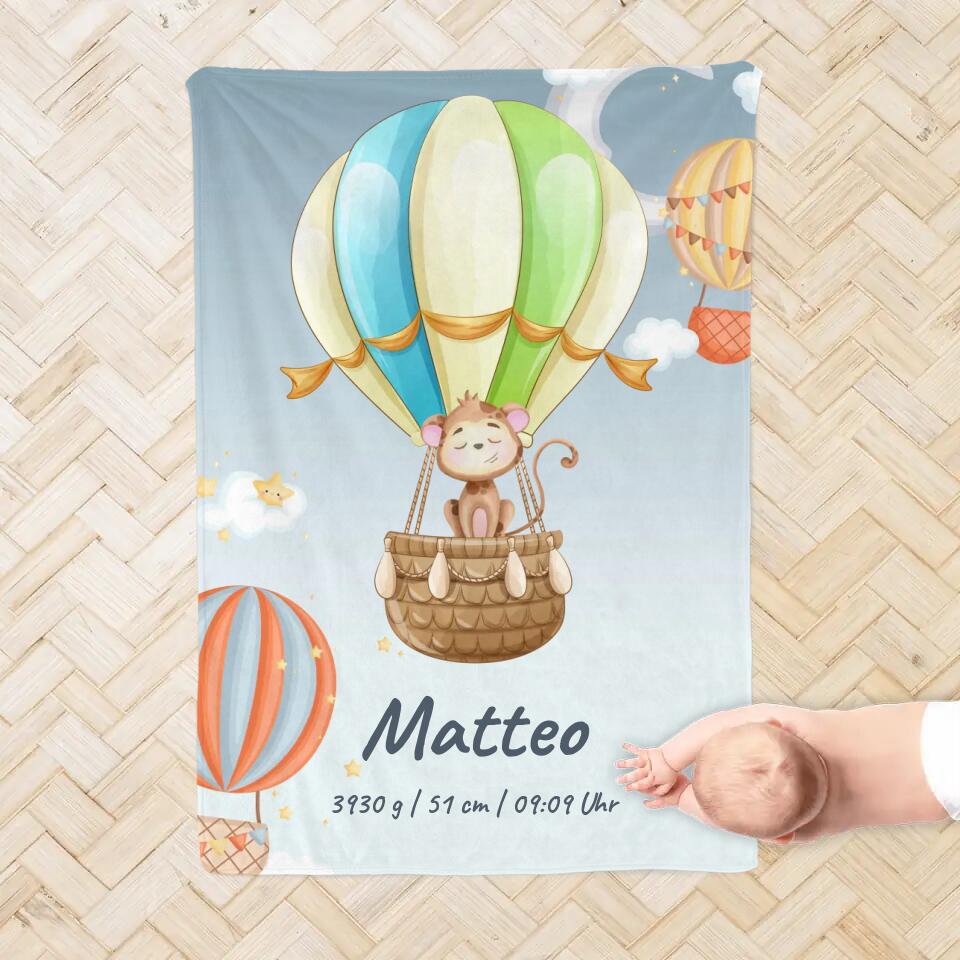 Personalisierte Babydecke - Heißluftballon mit schlafenden Tieren + Kindernamen