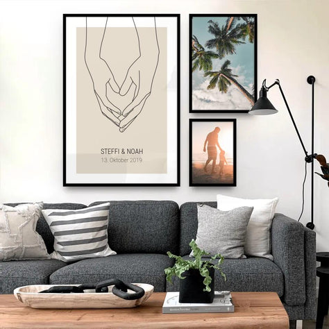 Personalisiertes Poster - Hände die Herz formen mit Namen und Datum