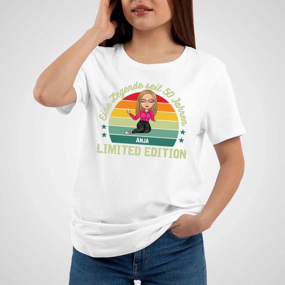 Personalisiertes T-Shirt - Eine Legende seit X Jahren - Oma / Mama Legende