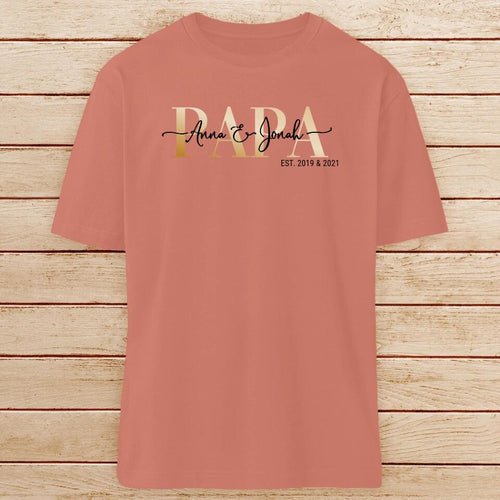 Personalisiertes T-Shirt - Papa Schriftzug mit Kindernamen