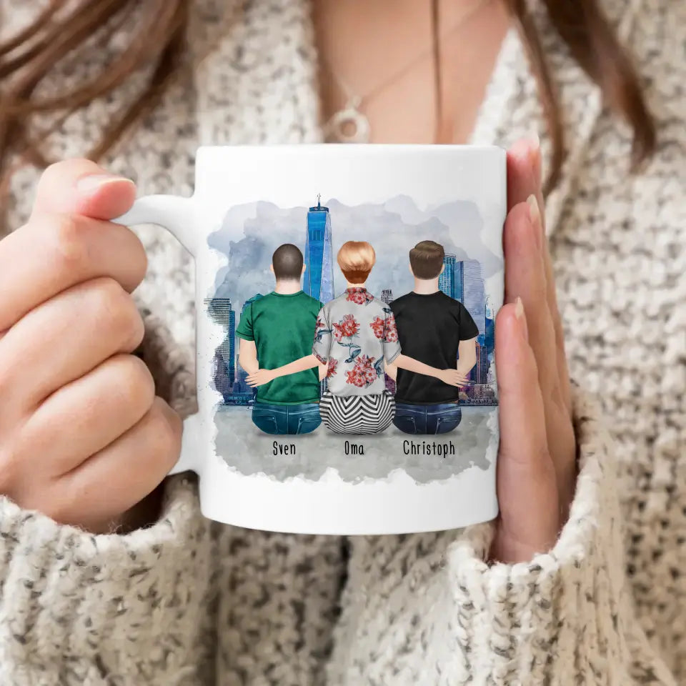 Personalisierte Tasse für Oma (2 Männer + 1 Oma)