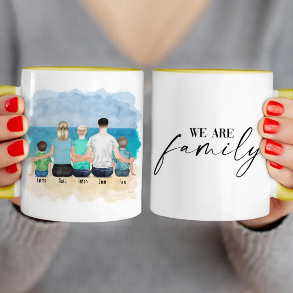 Personalisierte Tasse mit Familie (1 Kleinkind + 1 Kind + 1 Teenanger)