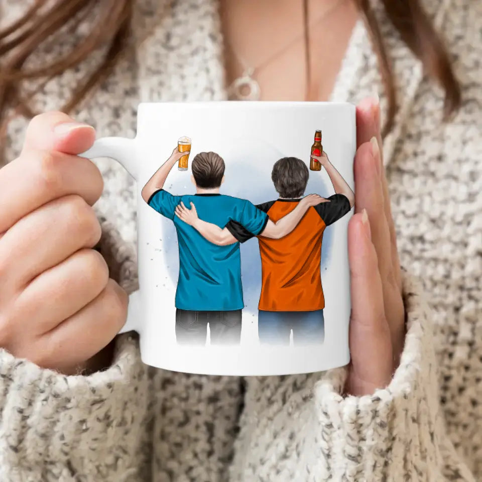 Personalisierte Tasse - 2 Männer mit Trinken (männliche Beste Freunde, Brüder, Vater + Sohn)