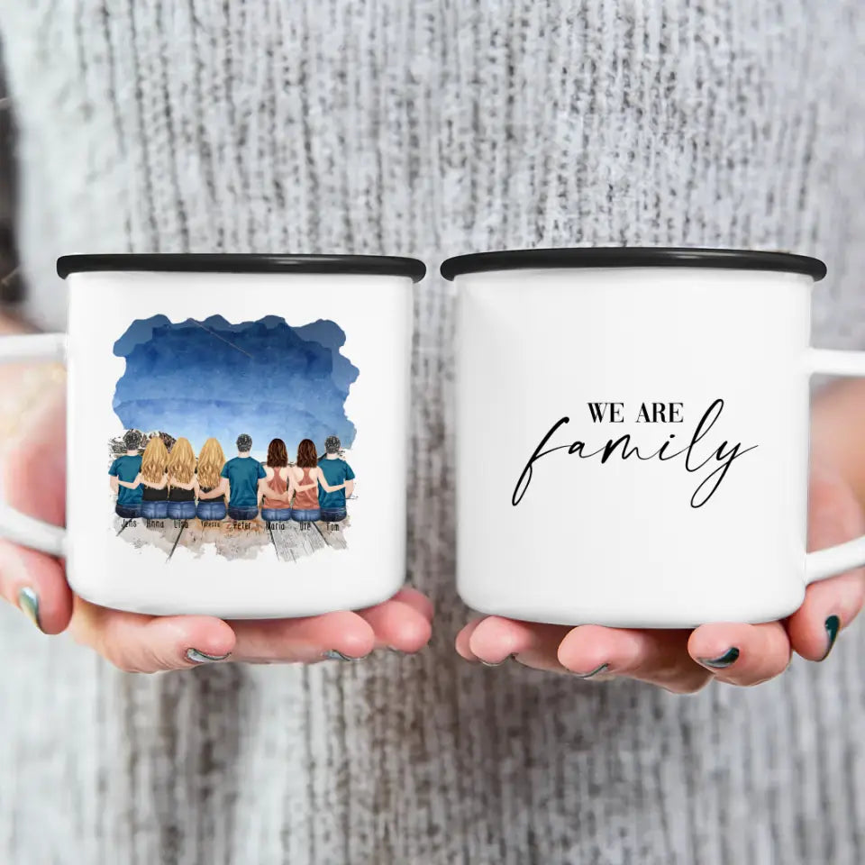 Personalisierte Tasse mit Familie (5 Frauen + 3 Männer)