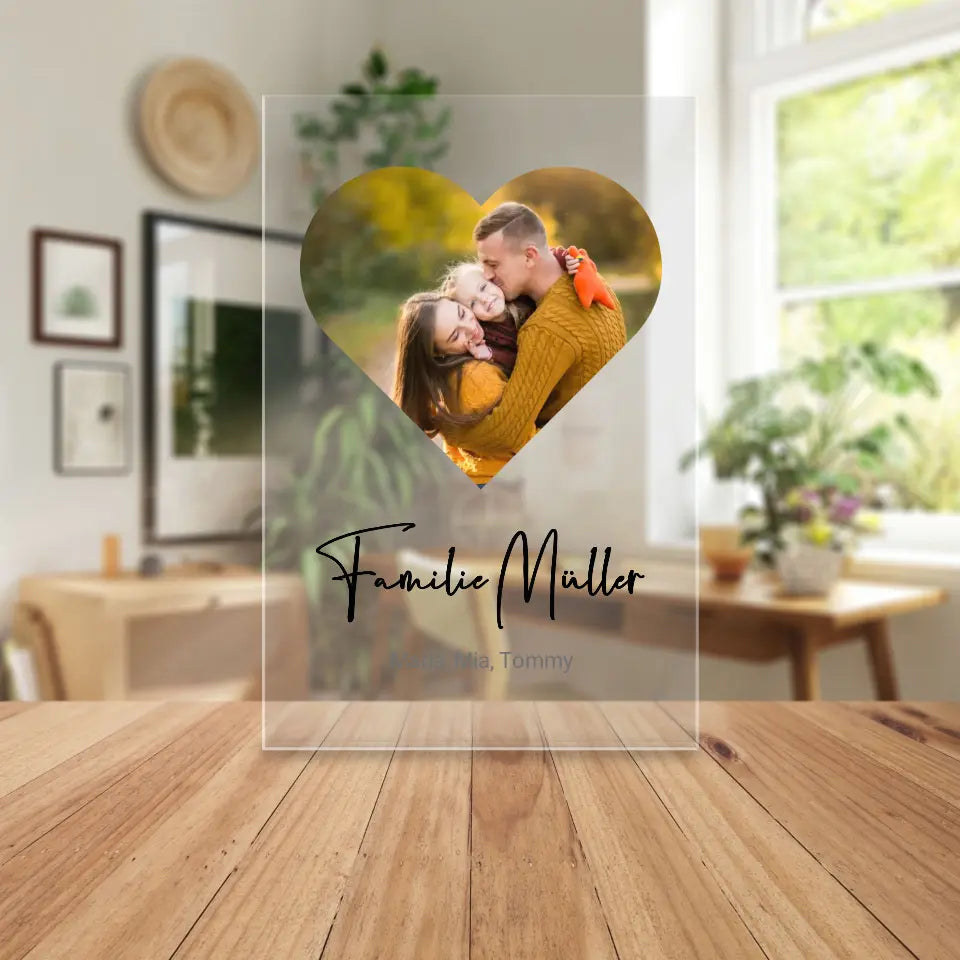 Personalisierte Acrylglasplatte mit eigenem Bild in Herzform, Familiennamen & Namen