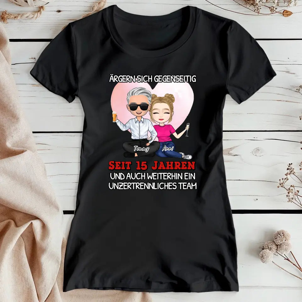 Personalisiertes T-Shirt - Ärgern sich gegenseitig seit Jahren... Paar T-Shirt