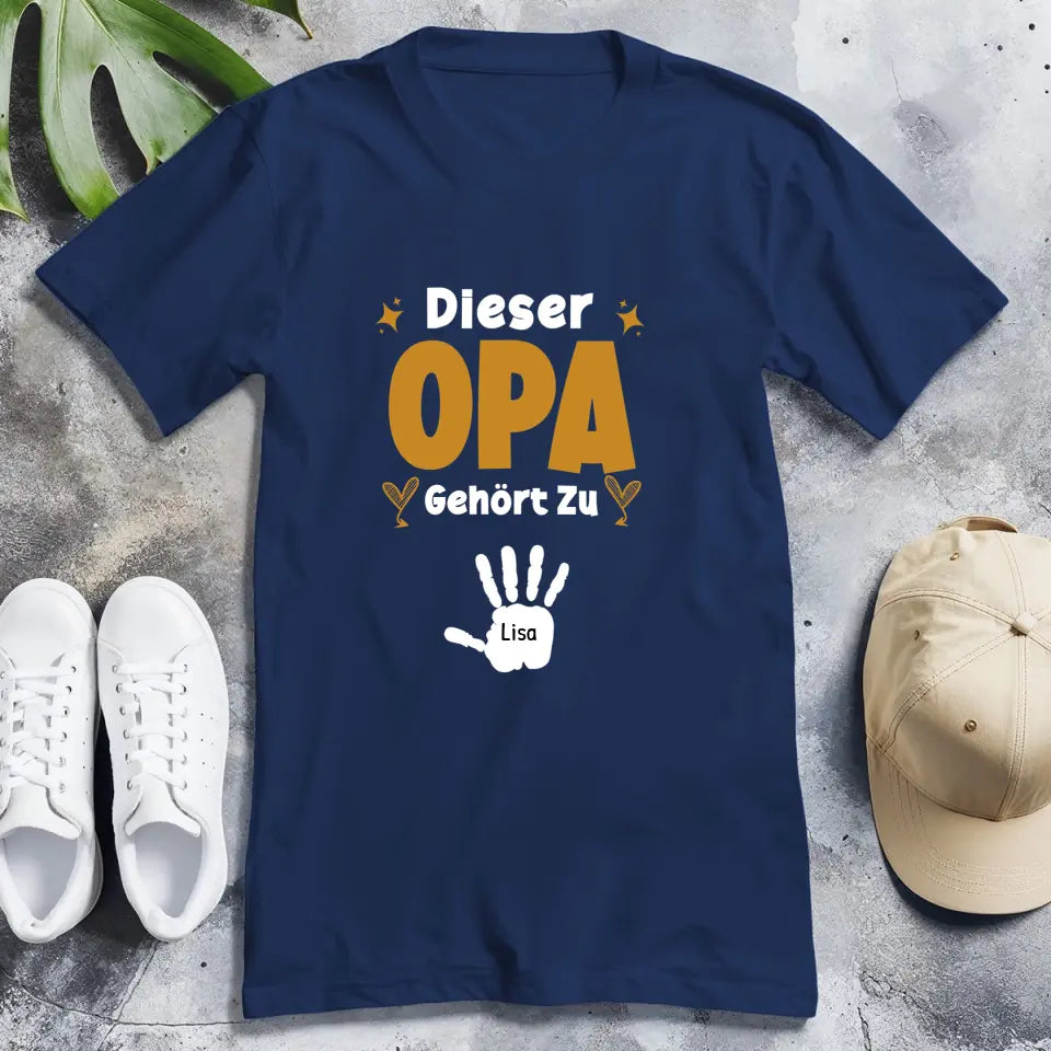 Personalisierter T-Shirt- Dieser Opa gehört zu... (bis zu 10 Kinder)