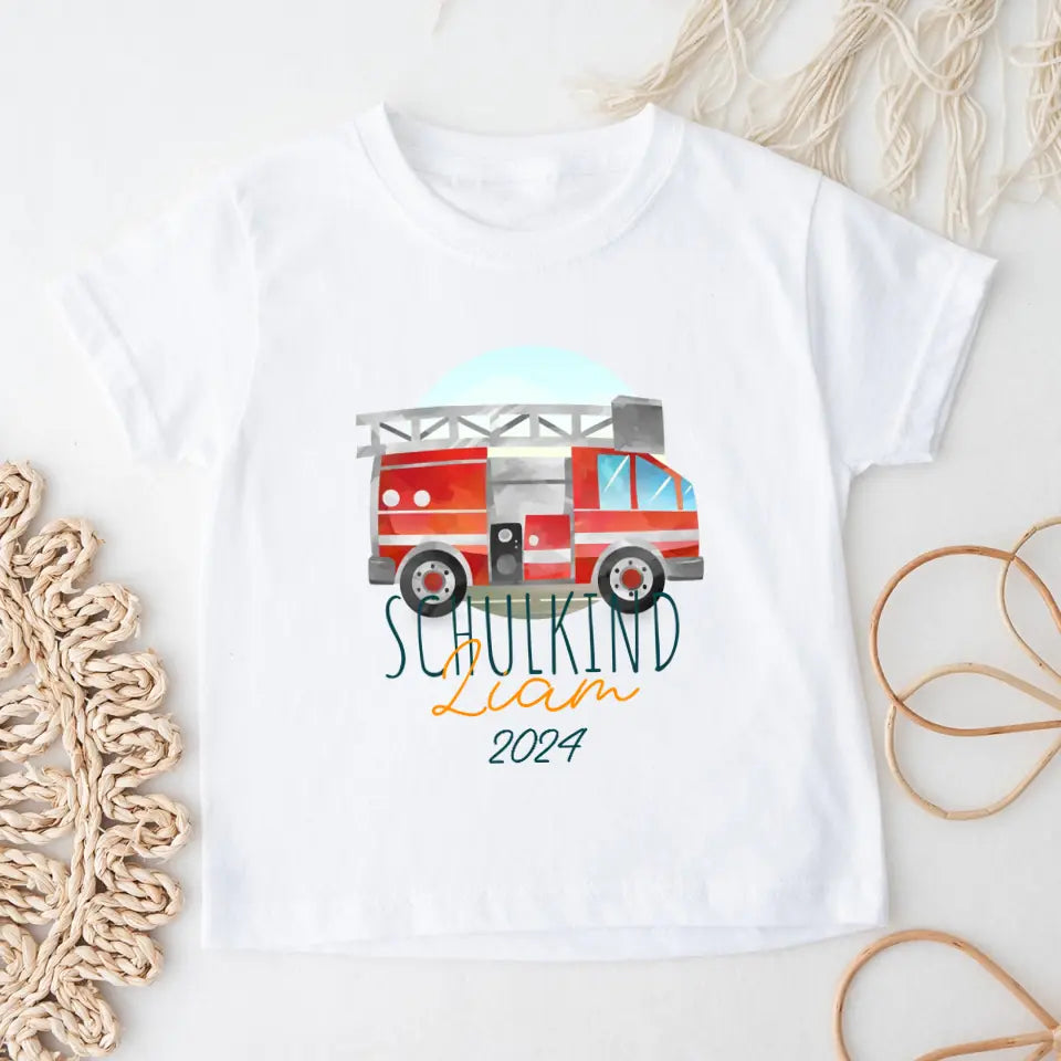 Personalisiertes Kinder T-Shirt - Schulkind mit Name, Jahr & Feuerwehrauto