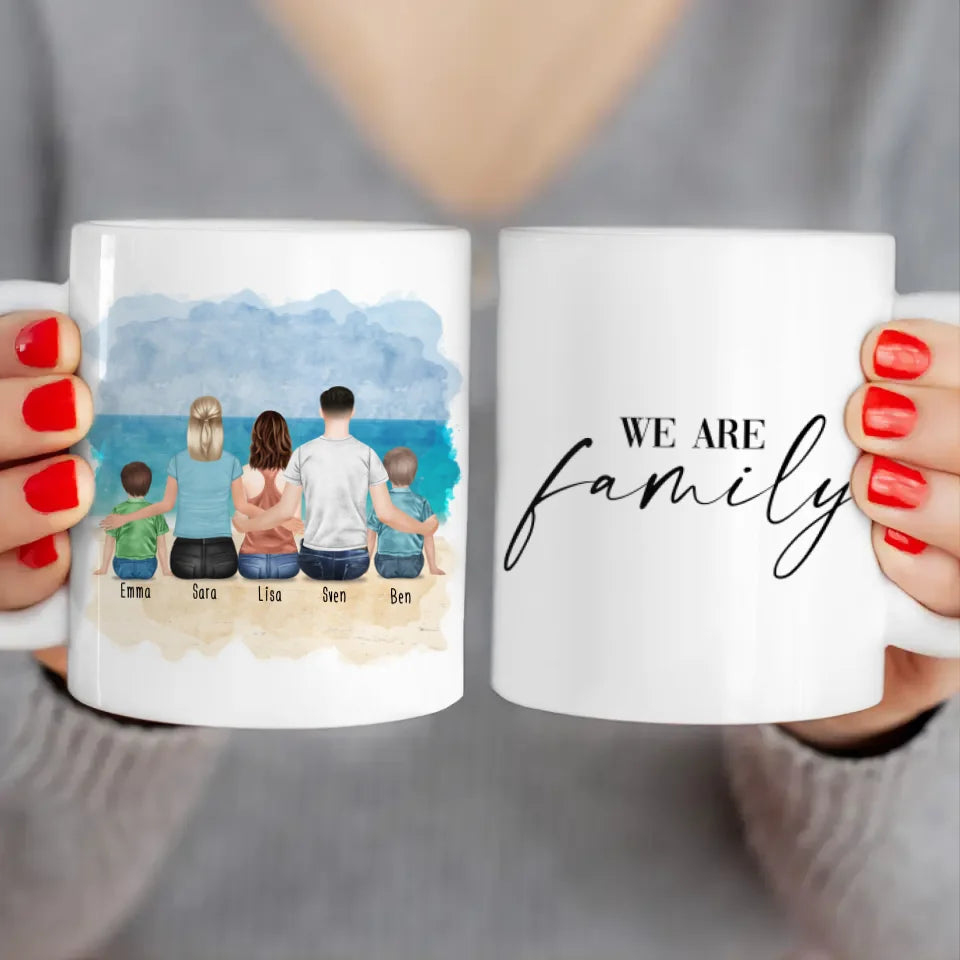 Personalisierte Tasse mit Familie (1 Kleinkind + 1 Kind + 1 Teenangerin)