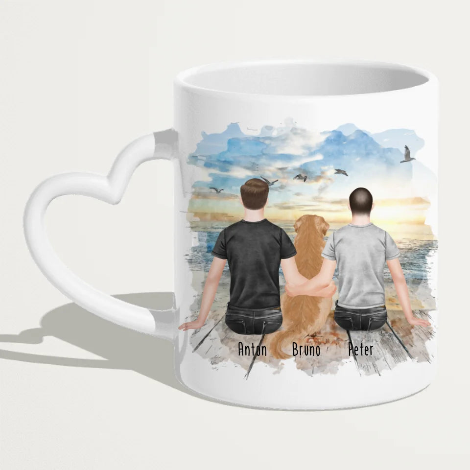 Personalisierte Tasse - 2 Männer + 1 Hund (Hund in der Mitte)