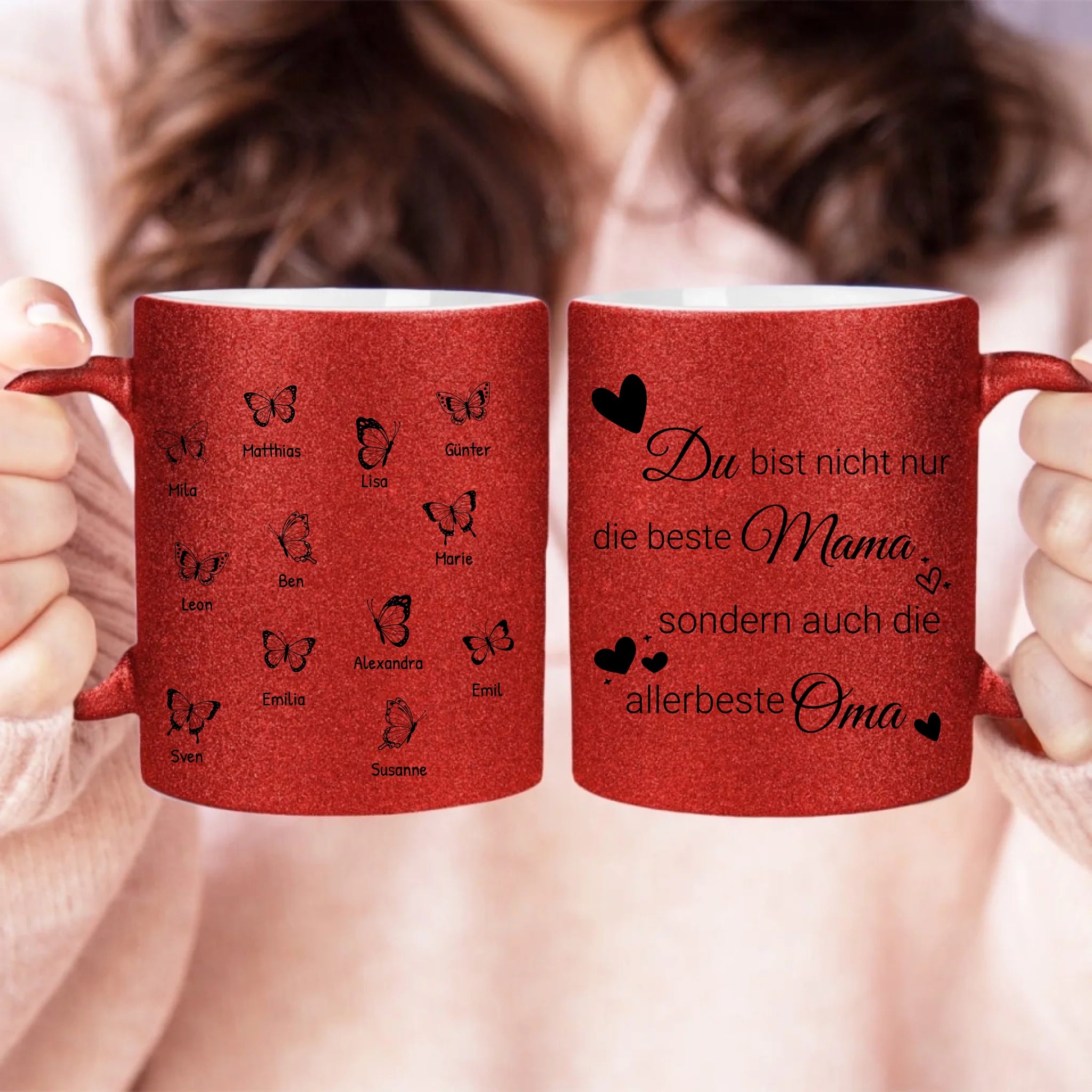 Personalisierte Glitzertasse - Du bist nicht nur die beste Mama sondern auch die allerbeste Oma mit 1-12 Schmetterlingen/Namen