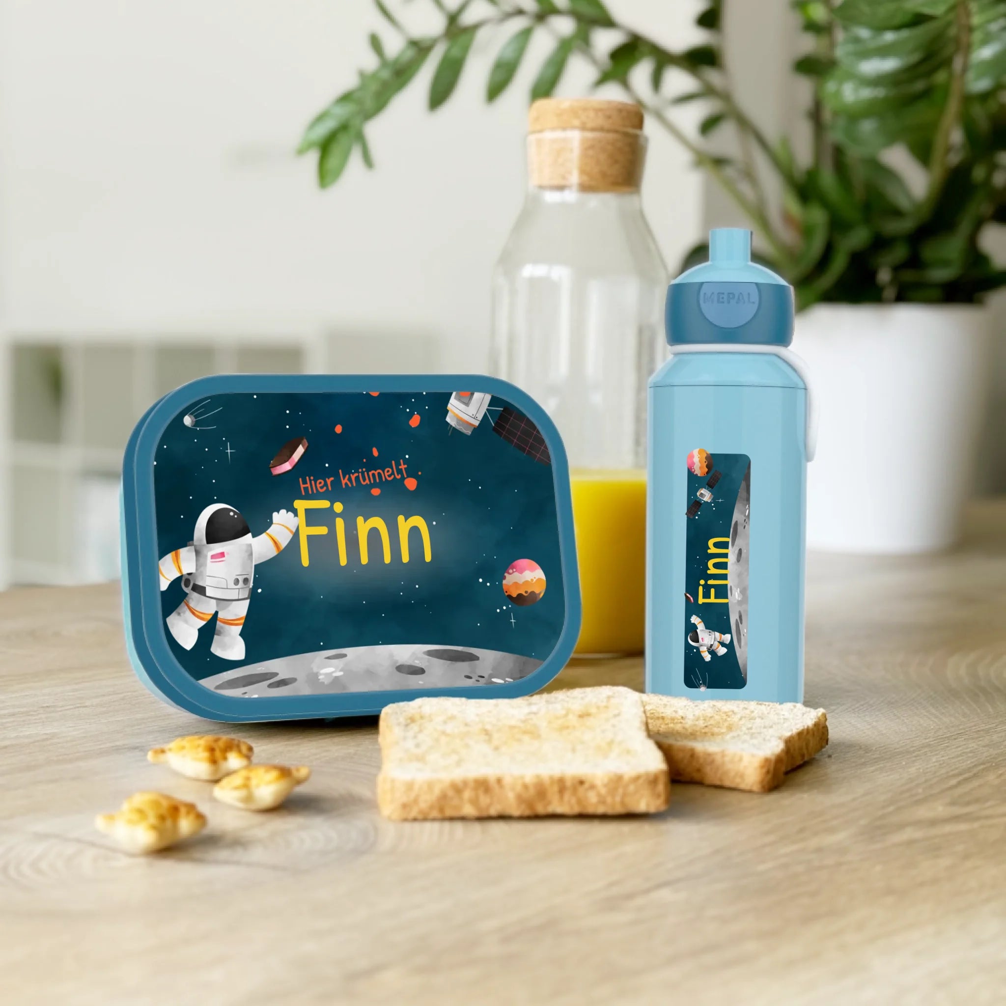 Personalisierte Mepal Campus Bento Brotdose/Trinkflasche im Astronauten Design mit Namen