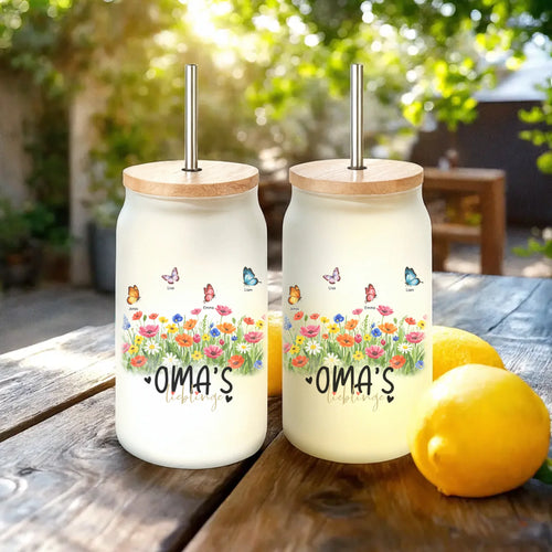 Personalisiertes Trinkglas mit Strohhalm - Oma's Garten mit 1-10 Schmetterlingen