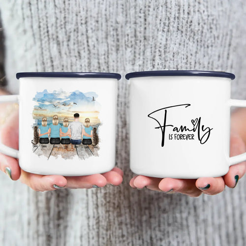 Personalisierte Tasse mit Familie (3 Teenagerinnen + 2 Katzen)
